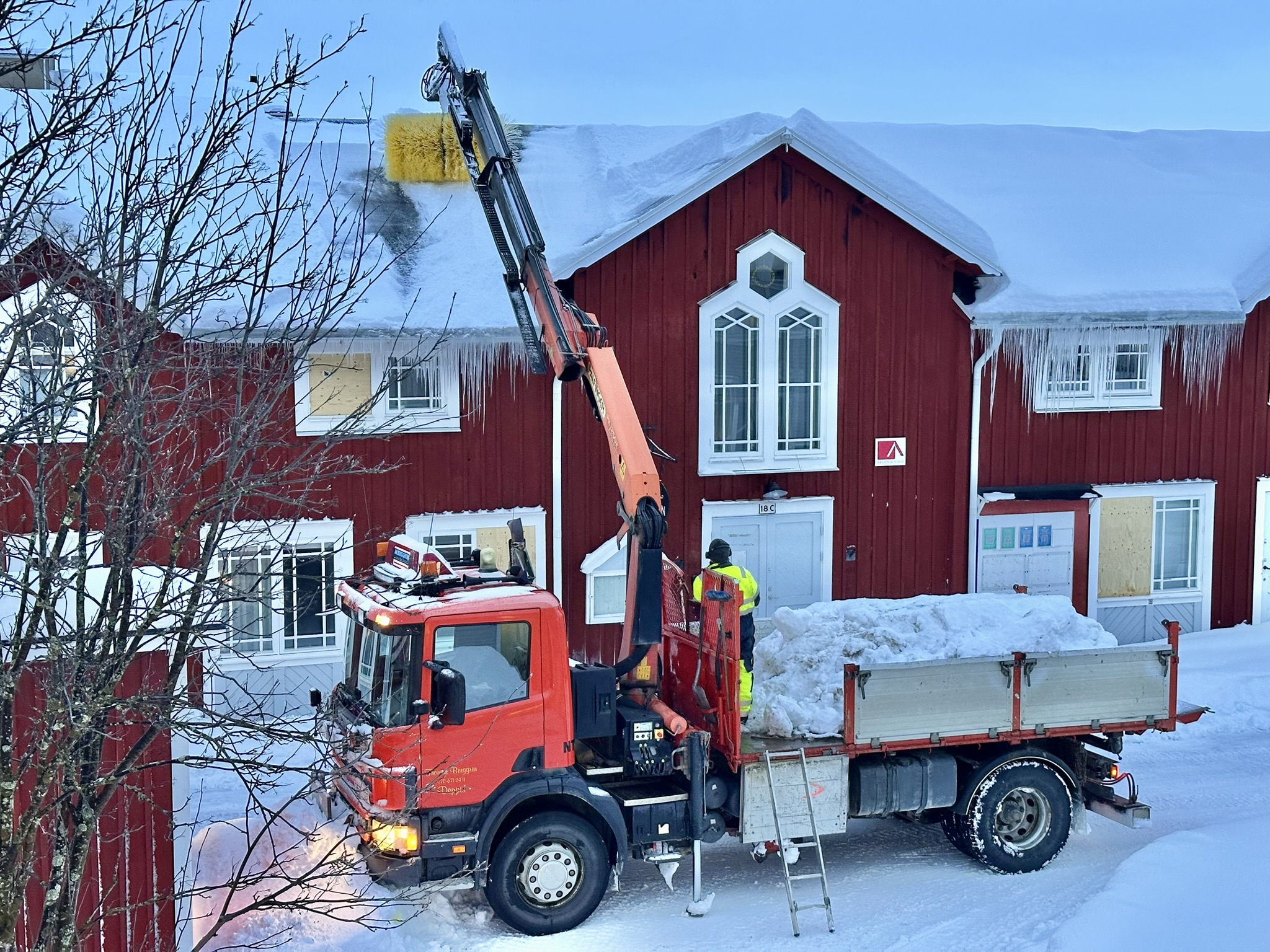 Snöskottning Humlanhusets takt